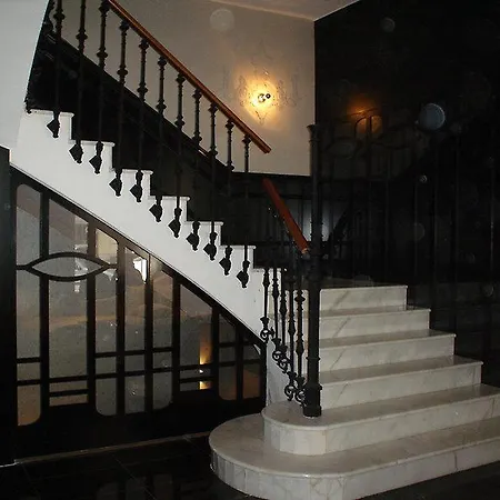 Vincci Palace Hotell