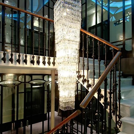 מלון Vincci Palace 4*