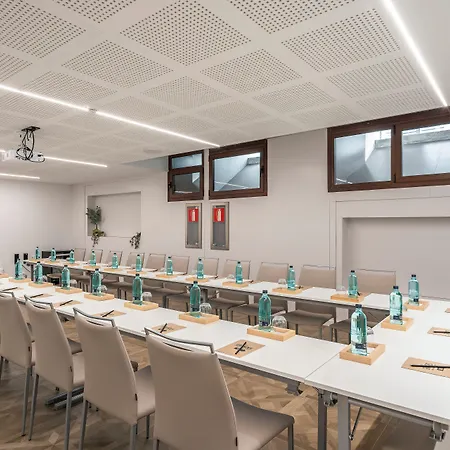 Vincci Palace מלון
