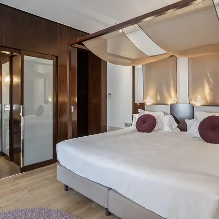 Vincci Palace 4*