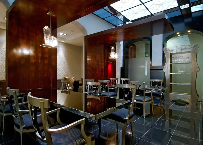 Vincci Palace 4*