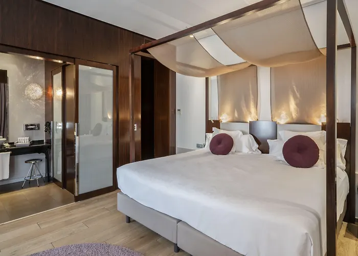 Vincci Palace 4*